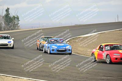 media/Jan-26-2025-CalClub SCCA (Sun) [[cfcea7df88]]/Group 4/Race/